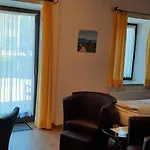 Konukevi Lindenhof 3*