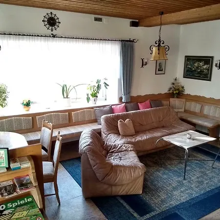 بنسيون ليندنهوف برين ام شيميسي