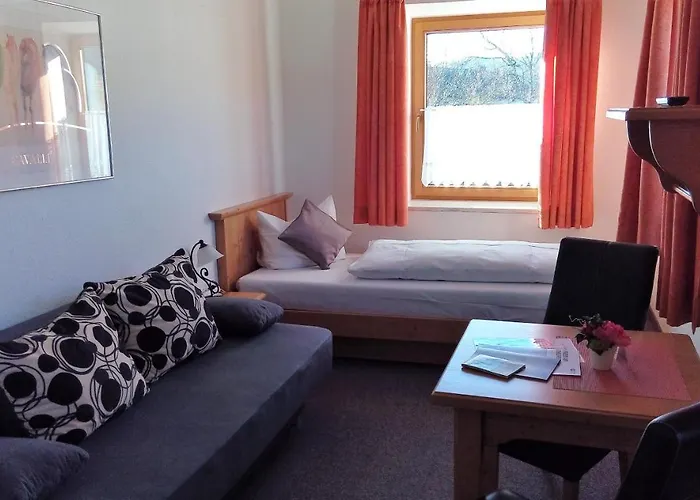Гостевой дом Lindenhof 3*