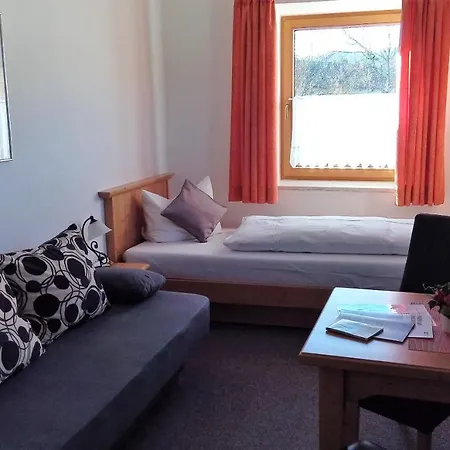 Gæstehus Lindenhof 3*